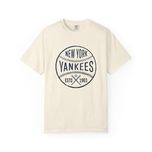 Yankees Fan T-shirt - Unisex Garment-Dyed